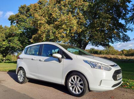 FORD B-MAX 1.0 T EcoBoost Titanium 