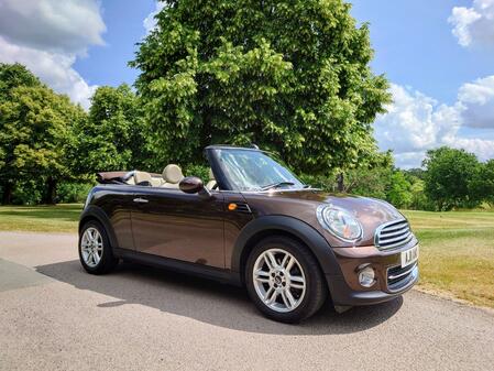 MINI CONVERTIBLE 1.6 Cooper Highgate Convertible