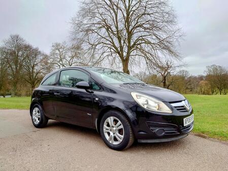 VAUXHALL CORSA 1.2 i 16v Breeze 