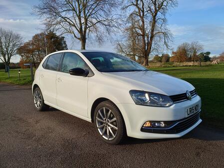 VOLKSWAGEN POLO 1.2 TSI BlueMotion Tech SE Design 