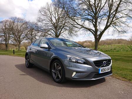 VOLVO V40 2.0 R-Design D4