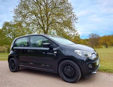 VOLKSWAGEN UP 1.0 High up!